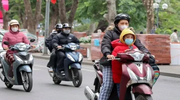 تباين أحوال الطقس بين ضباب شمال فيتنام وأجواء حارة جنوب شرق البلاد